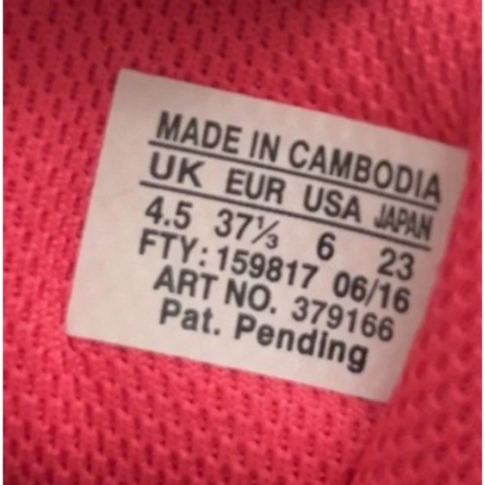 Women's Salomon X Ultra Size 6